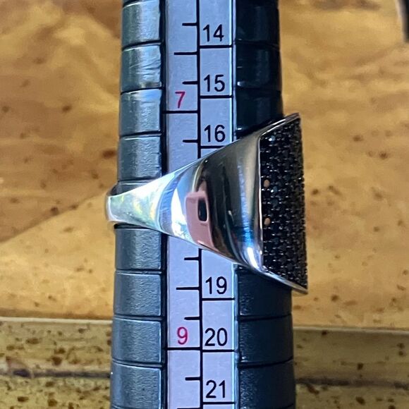 Natural Black Spinel Sterling Silver Ring Size 8 - Picture 8 of 9